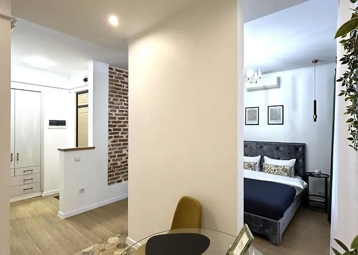 Modern Apartment, 100m To Opera Apartmán Lvov