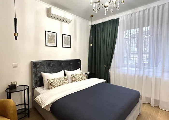 Modern Apartment, 100m To Opera * Lvov